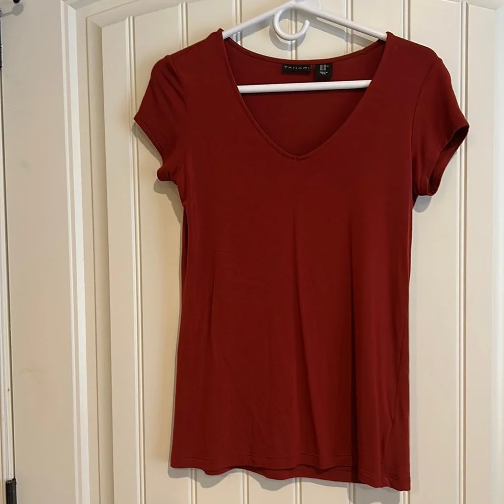Rust, V-neck top! - Picture 1 of 4